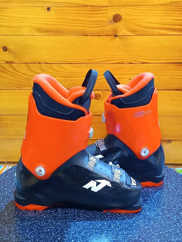LYŽIARKY NORDICA SPEED MACHINE J3 RED 26MP